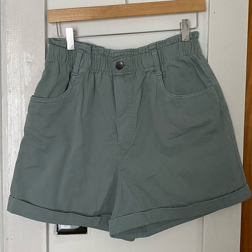 H&M Paperbag Shorts